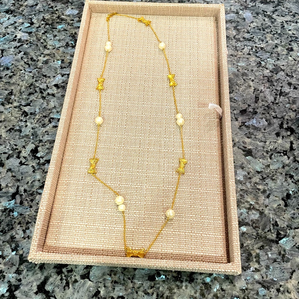 Kate Spade, pearl and bow necklace